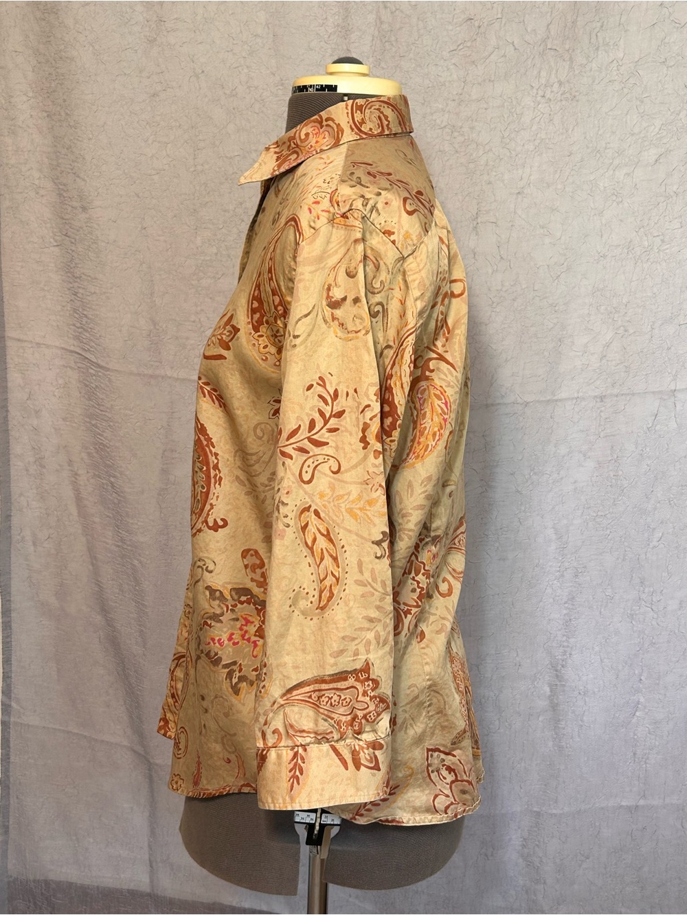 Women's Ralph Lauren Beige Paisley Button-Up Shirt - 3/4 sleeves - Picture 2 of 5